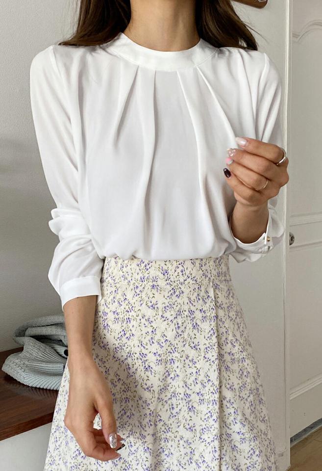 【10%OFF】シルキータックブラウス・全4色・b66729 レディース 【bl】ブラウス 長袖 トップス 単色 シンプル 無地 オフィスカジュアル 春 秋 タック シルキー スリット 水色 フェミニン かわいい 可愛い 大人っぽ ボタン 韓国ファッション【HS】セール