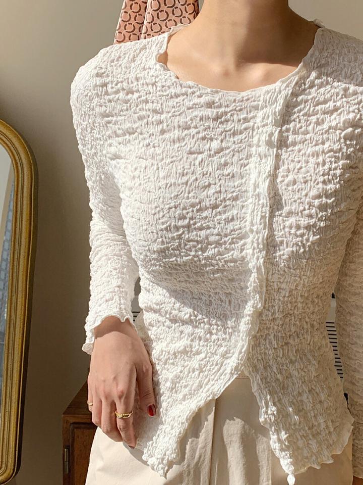 エンボスラウンドブラウス・全4色・t66765 レディース 【bl】ブラウス トップス 長袖 ラウンドネック エンボス 柄 パステル 春 秋 スリット ユニーク スリム 伸縮 カジュアル 大人っぽ かわいい 可愛い 韓国ファッション