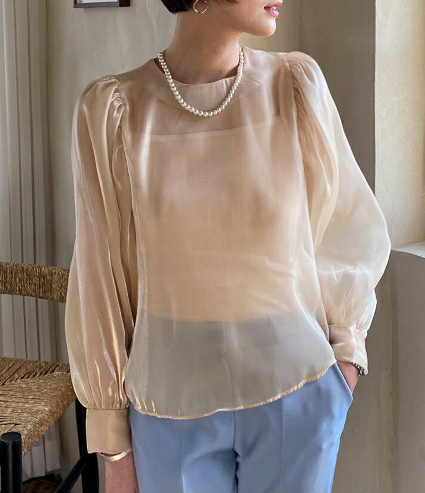 キャミ付グロッシーパフスリーブブラウス・全2色・b71731 レディース 【bl】 トップス ブラウス 長袖 キャミ付 グロッシー パフスリーブ シンプル かわいい カジュアル フェミニン ガーリー 春 秋 冬 韓国ファッション ハイホリHIHOLLI