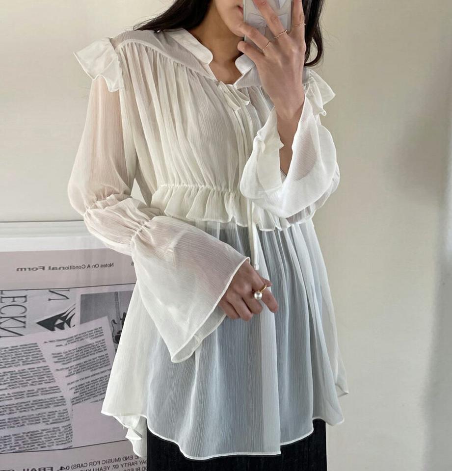 ストラップフリルシアーブラウス・全3色・b71732 レディース 【bl】 トップス ブラウス 長袖 ハーフネック ストラップ フリル シアー シンプル カラーアイテム ピンク フェミニン ガーリー 春 秋 冬 韓国ファッション ハイホリHIHOLLI