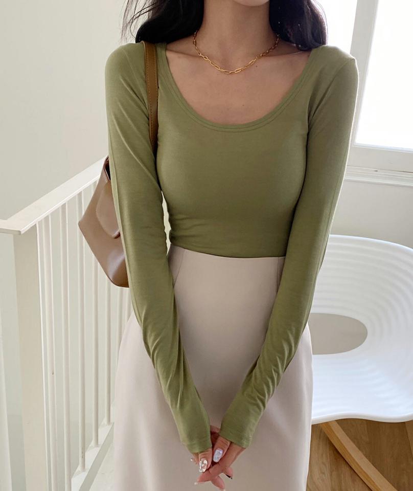 2WAY長袖UネックTシャツ・全4色・t00415 レディース 【tops】トップス 長袖 Tシャツ Uネック 単色 シンプル 無地 春 秋 冬 鎖骨 デコルテ見せ ベーシック スリム 前後着用 パステル くすみ カジュアル 韓国ファッション