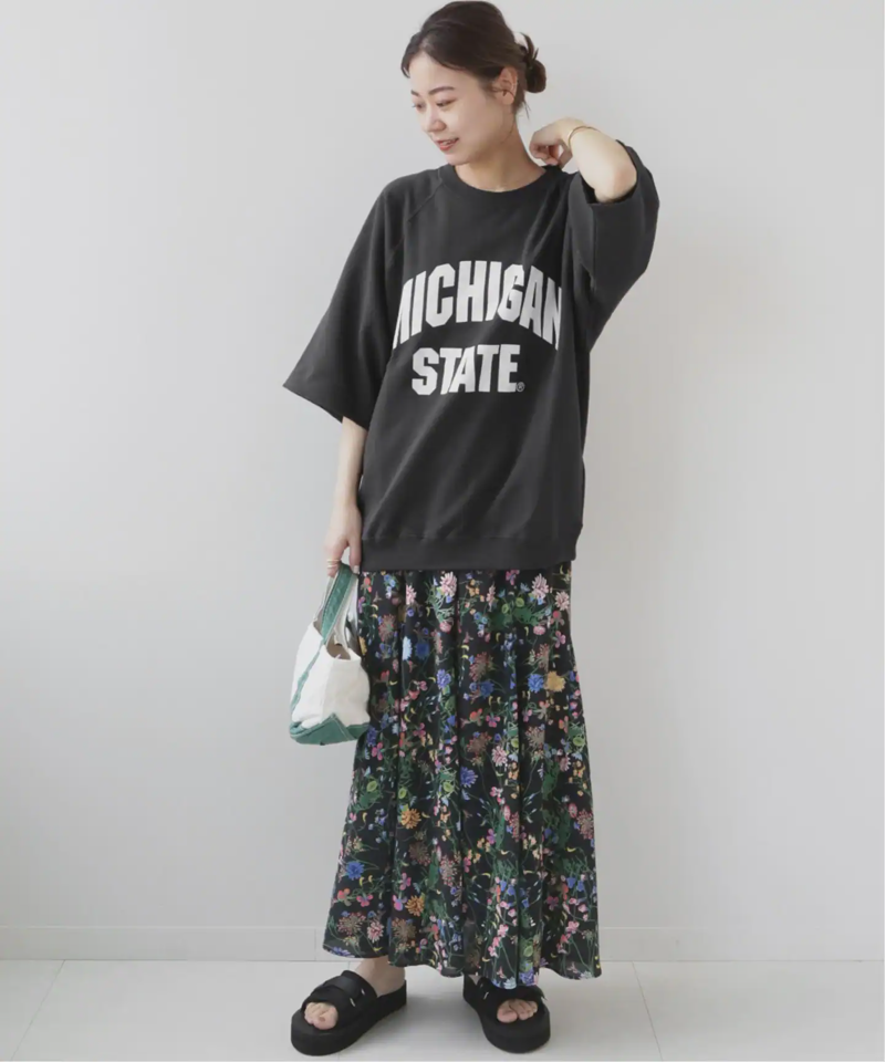 カレッジロゴスウェット（JOURNAL STANDARD relume）