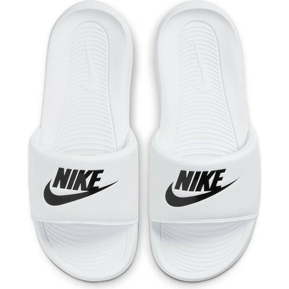 ナイキ（NIKE）（レディース）スポーツサンダル ビクトリー ワン スライド ホワイト CN9677-100 シャワーサンダル プール ビーチ レジャー