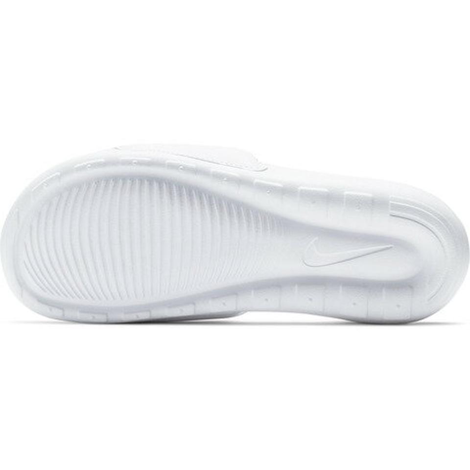 ナイキ（NIKE）（レディース）スポーツサンダル ビクトリー ワン スライド ホワイト CN9677-100 シャワーサンダル プール ビーチ レジャー