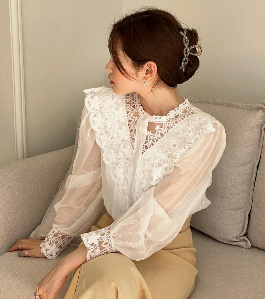 レースポイントリンクルブラウス・全2色・b66781 レディース 【bl】韓国ファッション トップス ブラウス 長袖 パフスリーブ 花柄 フローラル フラワー レース リンクル シンプル かわいい カジュアル フェミニン ガーリー 春 秋 冬