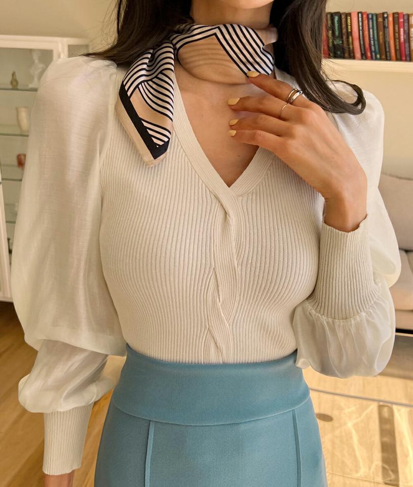 【大感謝祭特価】サテンスリーブツイストリブニット・全3色・b66778 レディース 【tops】韓国ファッション トップス ニット 大人 長袖 Vネック サテン シルキー パフスリーブ ツイスト 光沢 異素材 シンプル フェミニン カジュアル デイリー 春 秋 冬 年上 セール