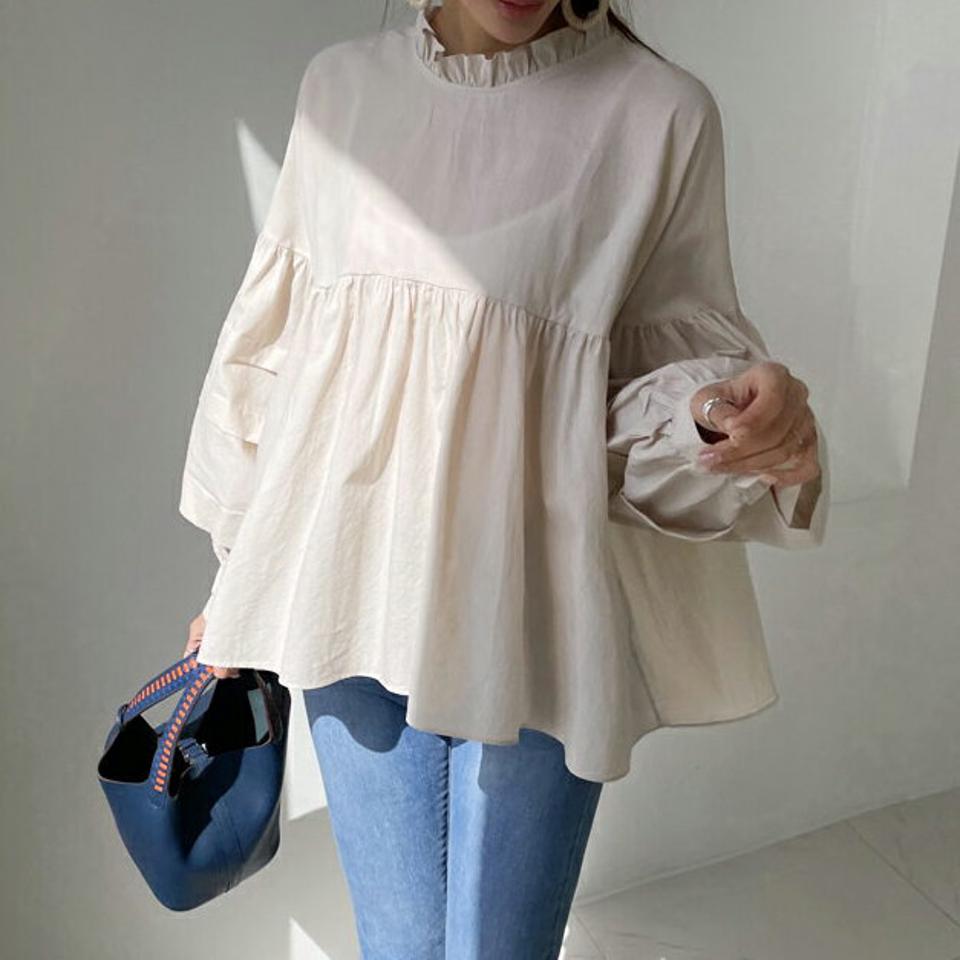 ≪人気商品再入荷≫ティアードパフブラウス・全2色・e71798 レディース 【bl】ブラウス トップス 長袖 パフスリーブ 春 秋 ルーズ ギャザー 体型カバー フレア 単色 無地 インしない フェミニン ボリュームスリーブ 韓国ファッション ハイホリHIHOLLI