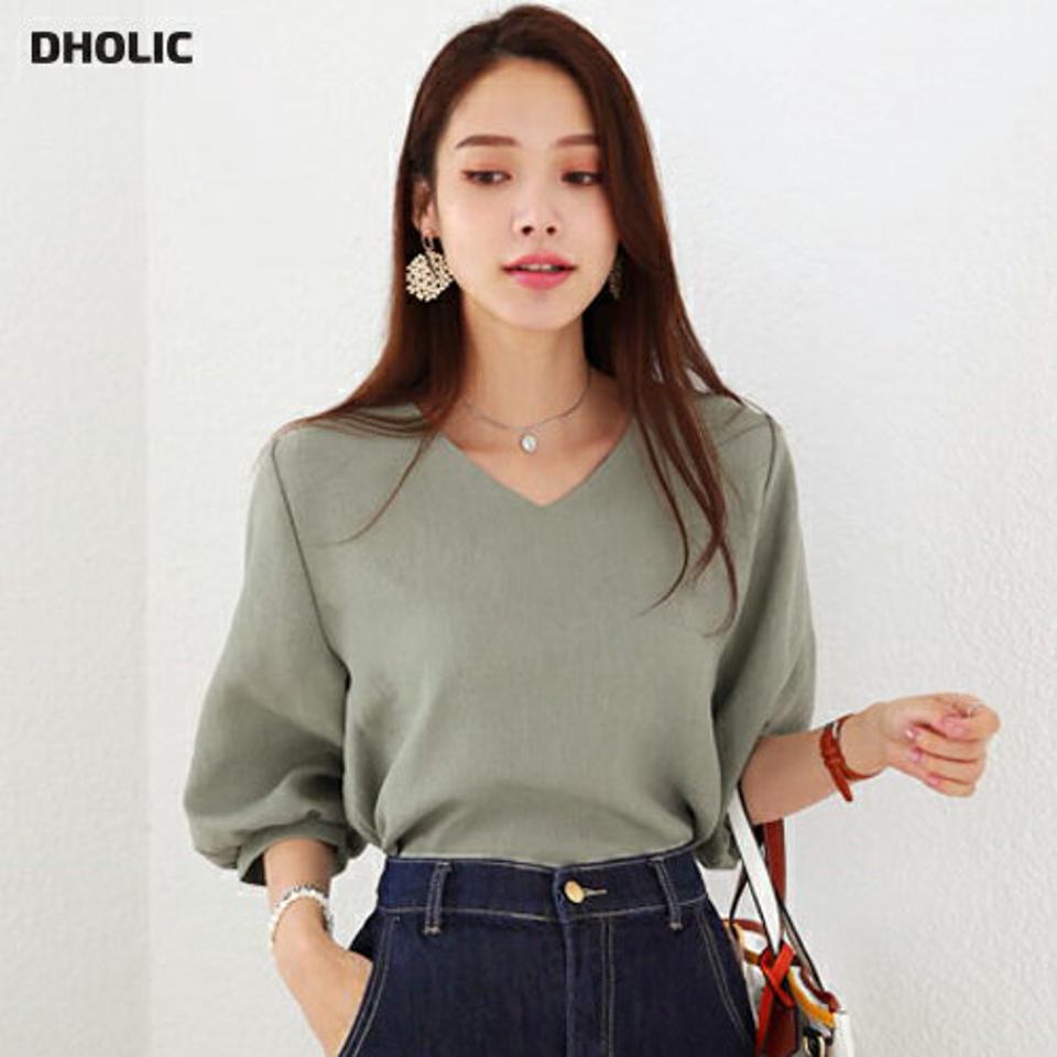 Vネックパフスリーブブラウス・全4色・e71796 レディース 【bl】トップス ブラウス 七分丈 Vネック 単色 シンプル 無地 パフ 袖 スリーブ 春 夏 秋 パステル くすみ 上品 ゆったり フェミニン 韓国ファッション ハイホリHIHOLLI