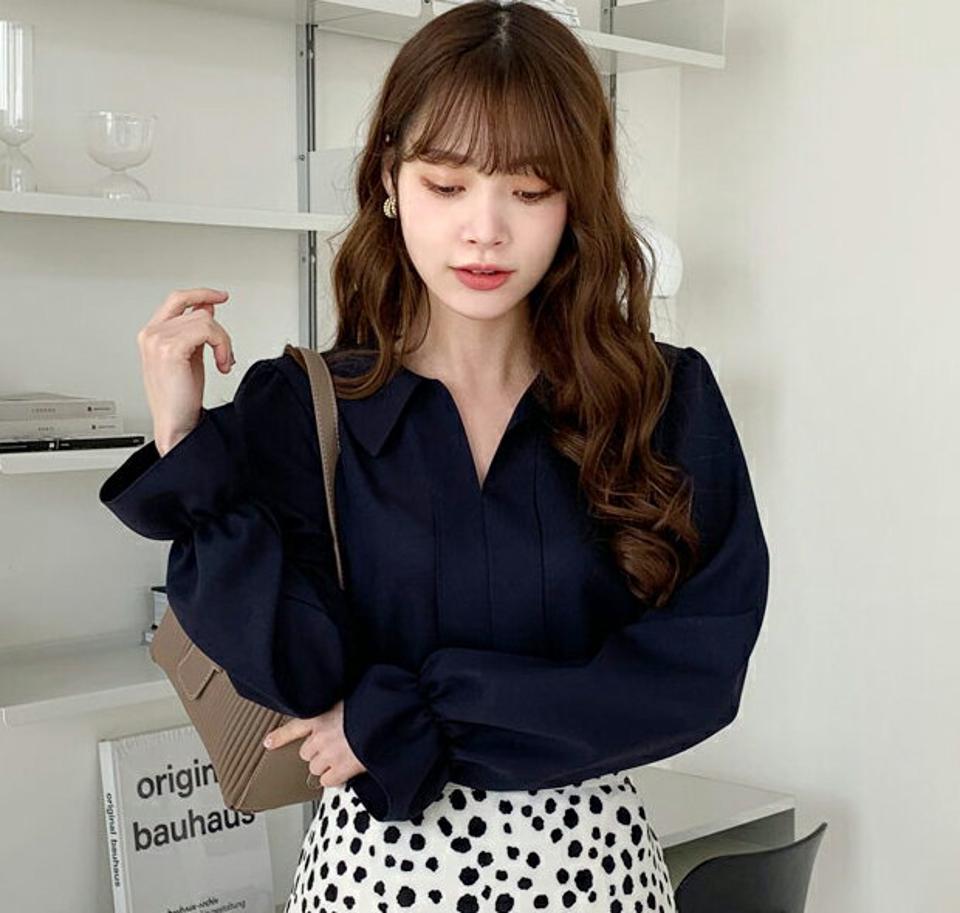 【タイム特価】≪人気商品再入荷≫カラースリットネックブラウス・全3色・e71797 レディース 【bl】ブラウス トップス 長袖 Vネック 単色 無地 襟コン 鎖骨 デコルテ ギャザー パステル 春 秋 オフィスカジュアル 学校行事 韓国ファッション ハイホリHIHOLLI【TS】セール