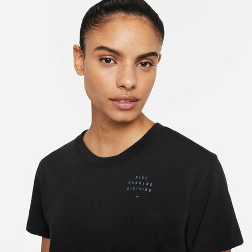 【ランニング対象品購入&エントリーでP10倍!8/19 20:00〜8/28 23:59】ナイキ(NIKE) ランニング ランニングウェア レディース Dri-FIT ラン ディビジョン ルーシュド ショートスリーブ トップス DD5316-010 (レディース)