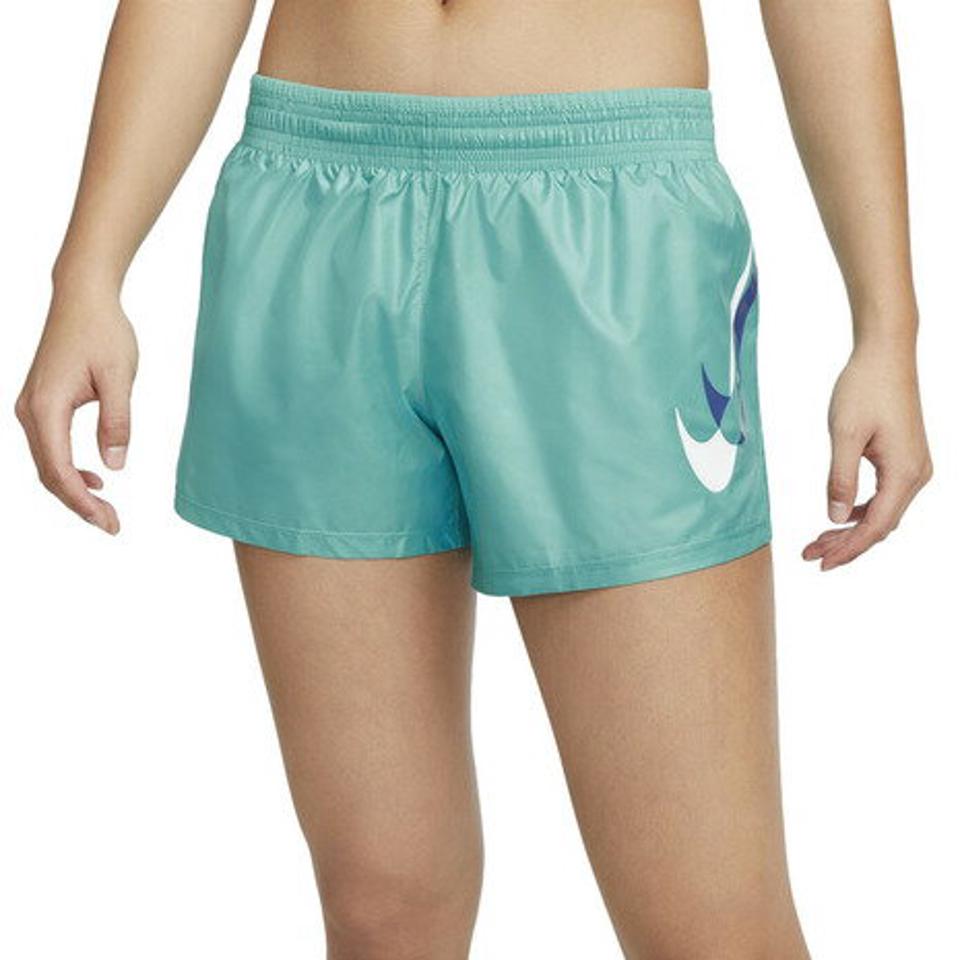 【ランニング対象品購入&エントリーでP10倍！8/19 20:00〜8/28 23:59】ナイキ（NIKE） Dri-FIT スウッシュ ラン ショートパンツ DD6832-392 （レディース）