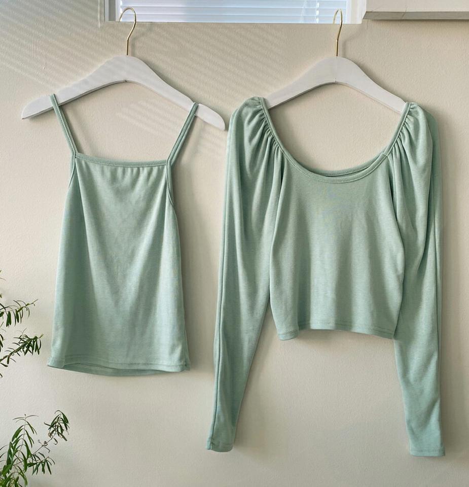 ギャザーTシャツ&キャミソールSET・全4色・t66770 レディース 【tops】韓国ファッション トップス Tシャツ キャミソール セット 大人 長袖 Uネック ギャザー 無地 シンプル 体型カバー フェミニン カジュアル デイリー 春 秋 冬