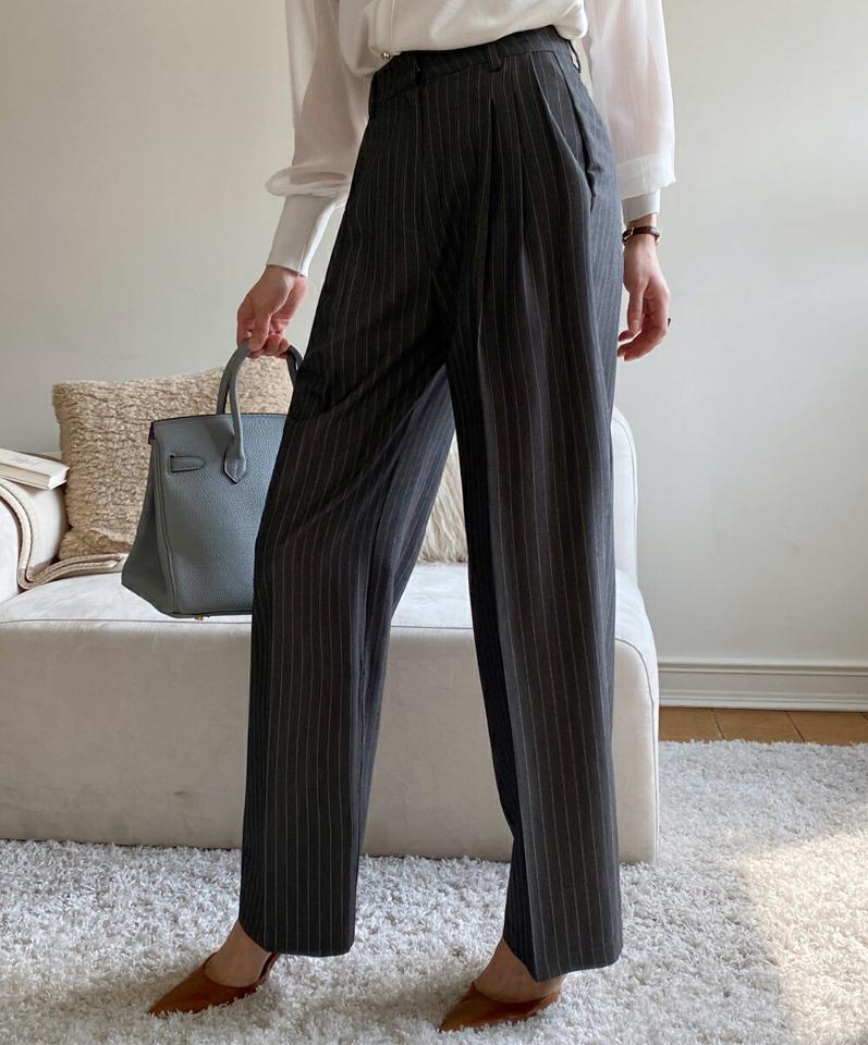 ピンストライプストレートスラックス・全2色・t71909 レディース 【pt】スラックス パンツ ロング 丈 ストレート ストライプ 柄 模様 春 夏 秋 冬 オフィスカジュアル ハイウエスト 脚長 ゆったり カジュアル きれいめ 韓国ファッション ハイホリHIHOLLI