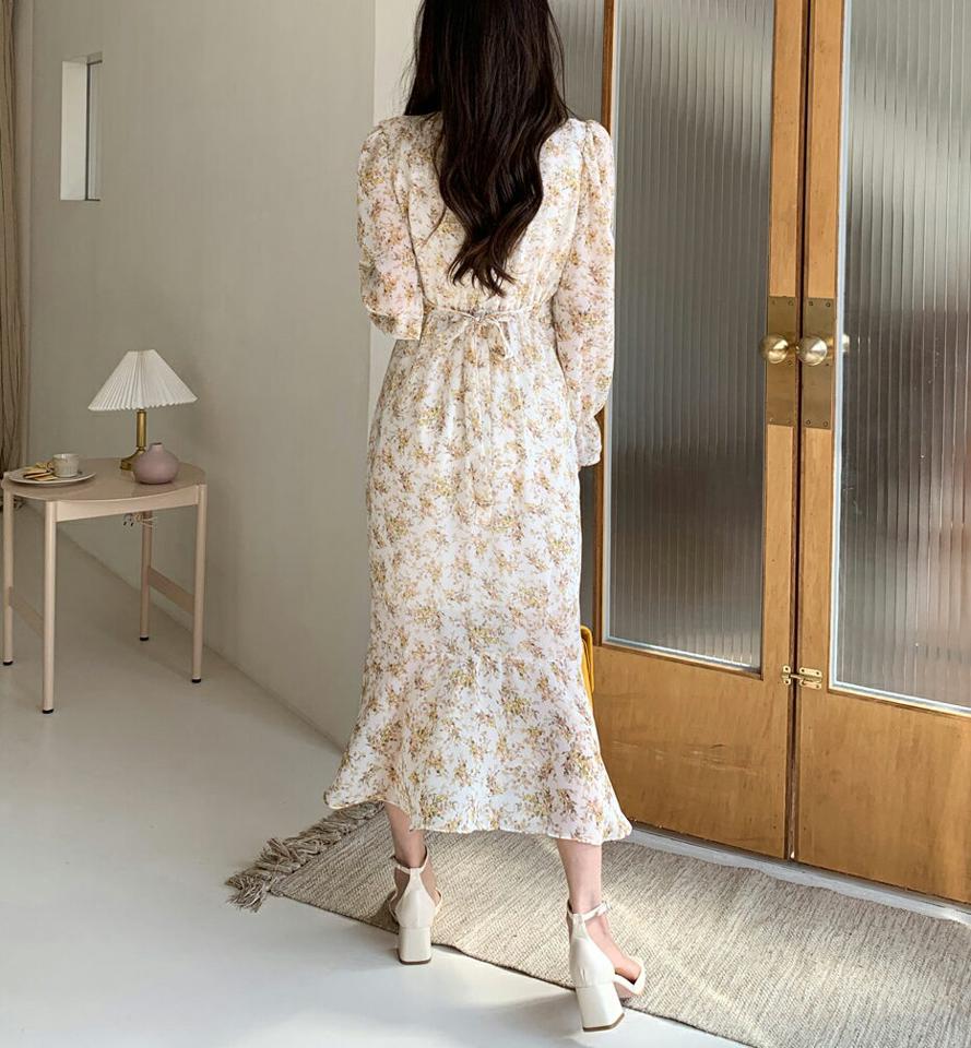 スクエア花柄ストリングワンピース・全2色・b00290 レディース 【ops】韓国ファッション ワンピース ロング ロングワンピース 長袖 スクエアネック 花柄 フローラル フラワー ストリング ロング丈 シンプル フェミニン 春 秋
