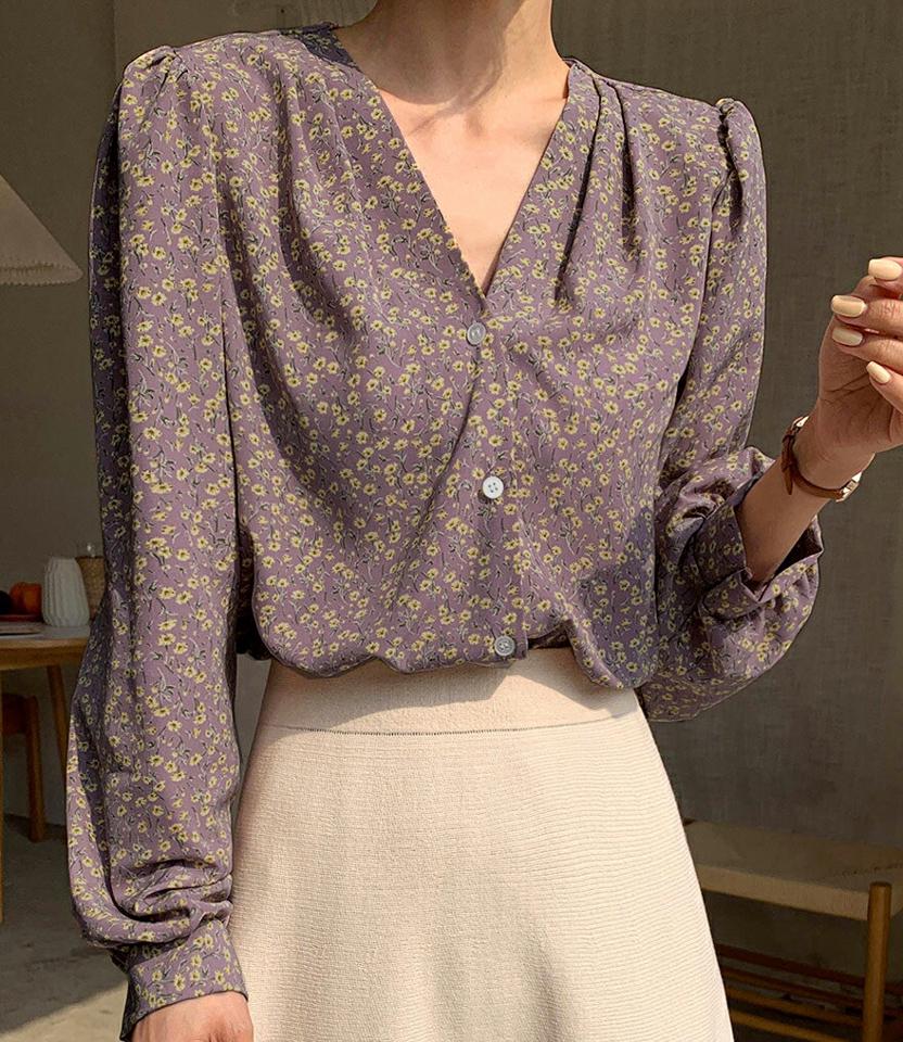 ショルダータックVネック花柄ブラウス・全4色・t00283 レディース 【bl】韓国ファッション トップス ブラウス 長袖 Vネック 花柄 フローラル フラワー ショルダータック シンプル かわいい カジュアル フェミニン 春 秋