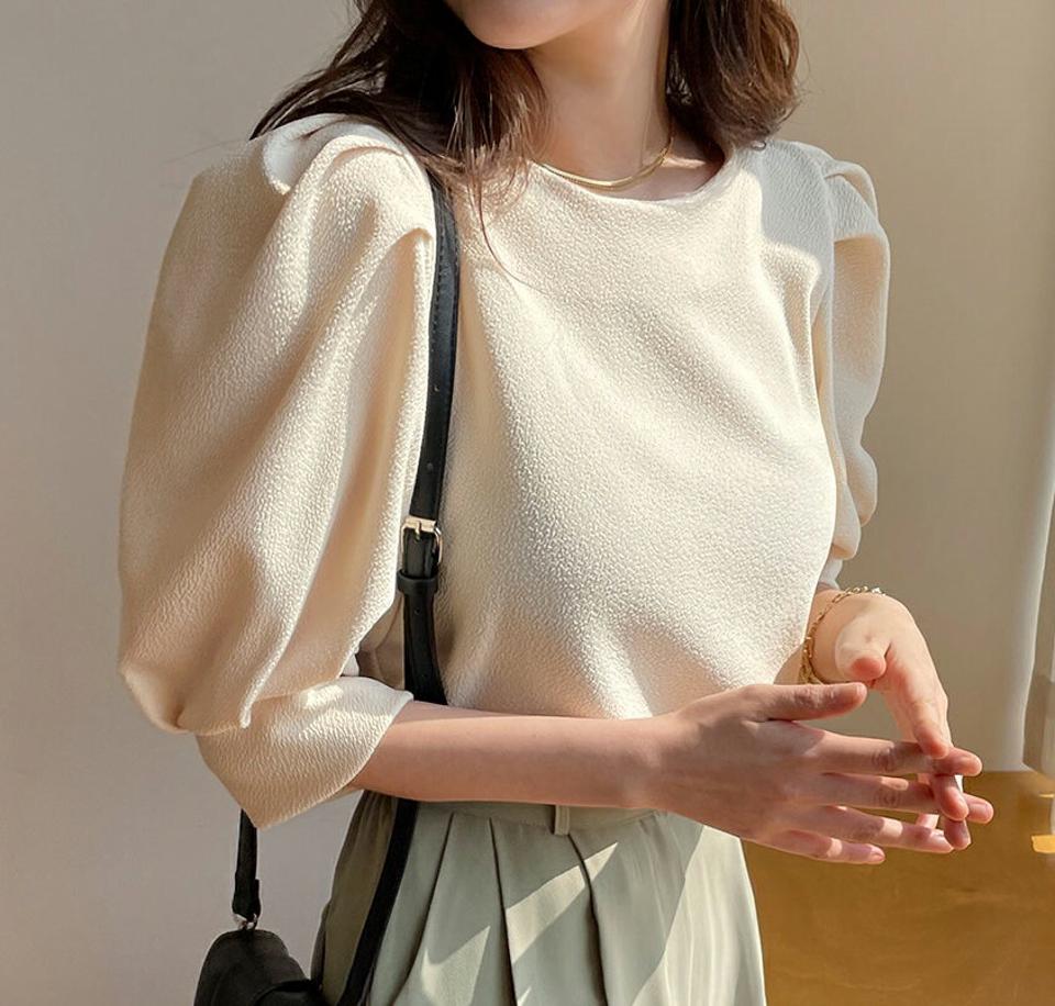 ≪人気商品再入荷≫ハーフパフスリーブブラウス・全4色・t66373 レディース【bl】ブラウス トップス 半袖 五分丈 単色 無地 シンプル 春 夏 パフスリーブ パフ袖 パステル フェミニン オフィスカジュアル ハーフスリーブ 二の腕カバー 人気 韓国ファッション