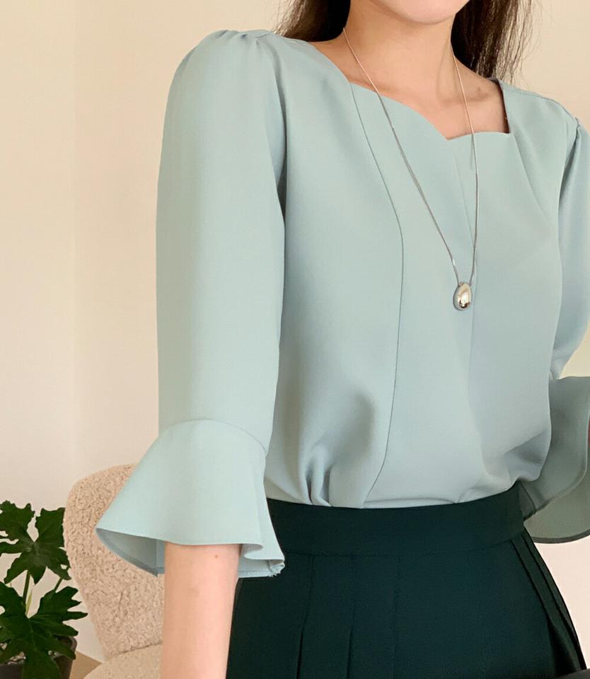 ハートネックフレアスリーブブラウス・全5色・71770 レディース 【bl】ブラウス トップス 七分 丈 単色 無地 シンプル ハートネック パフスリーブ 春 夏 秋 フェミニン オフィスカジュアル 可愛い きれいめ 上品 韓国ファッション ハイホリHIHOLLI