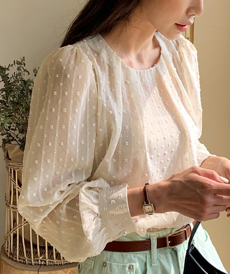 ドットテクスチャーシアーブラウス・全3色・b00490 レディース 【bl】韓国ファッション トップス ブラウス 長袖 ラウンドネック ドット柄 テクスチャー シアー スリット シースルー シンプル かわいい カジュアル フェミニン 体型カバー 春 秋