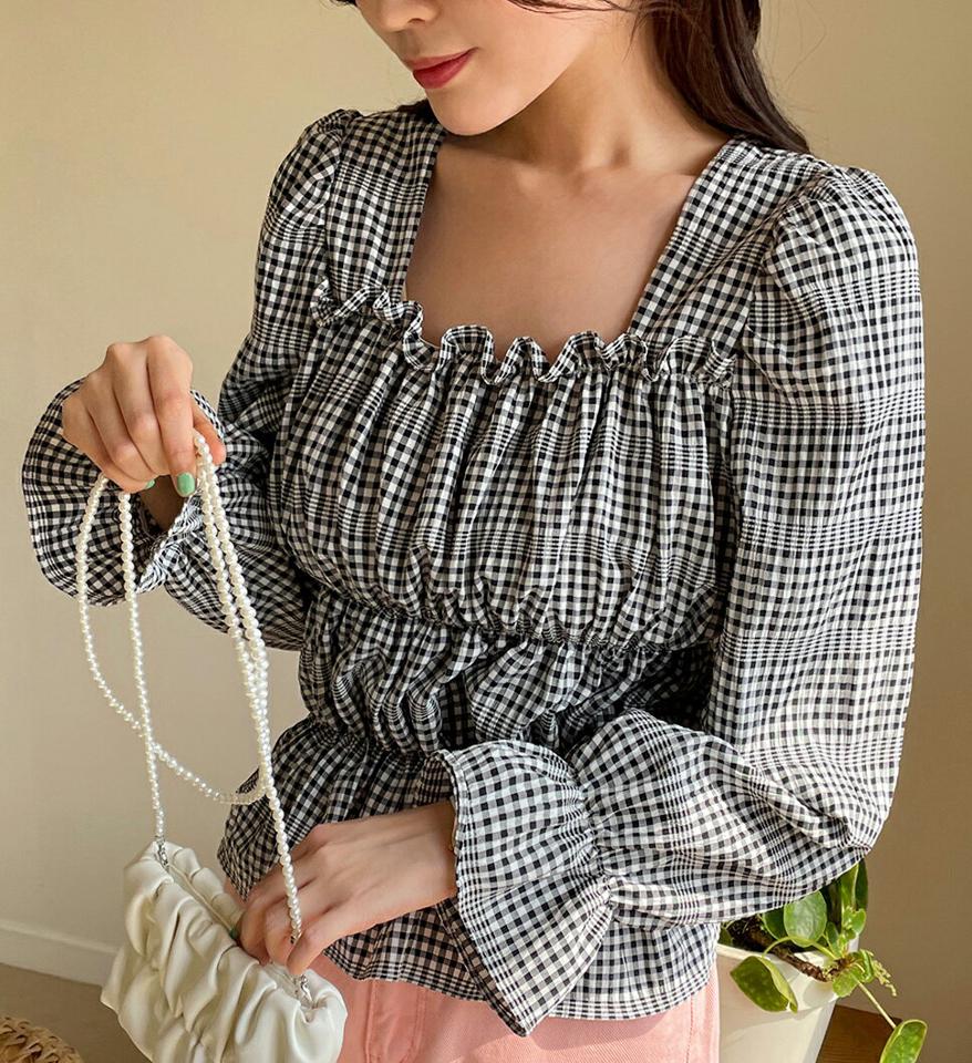 スクエアギャザーチェックブラウス・全4色・t00493 レディース 【bl】韓国ファッション トップス ブラウス 長袖 スクエアネック ギャザー チェック柄 シンプル 水色 かわいい 可愛い カジュアル フェミニン ガーリー 春 秋