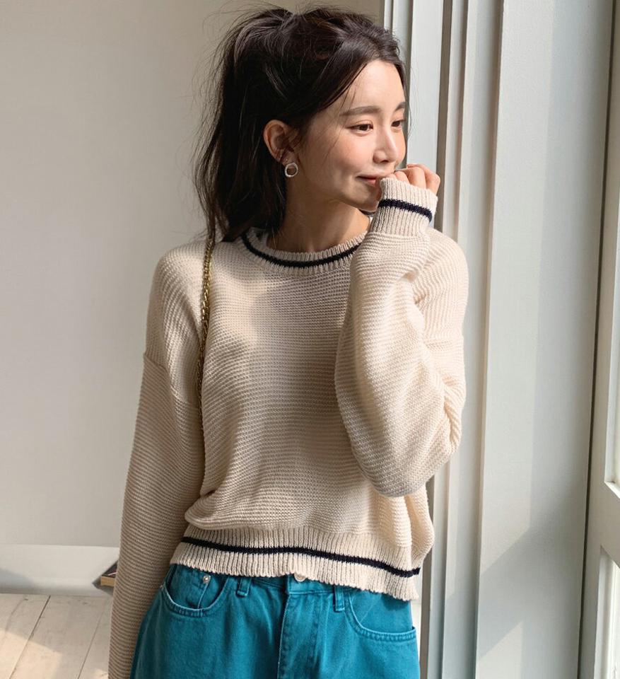 配色ラインラウンドニット・全4色・t00483 レディース 【tops】韓国ファッション トップス ニット 大人 長袖 ラウンドネック 配色 ドロップショルダー シンプル フェミニン カジュアル デイリー 春 秋