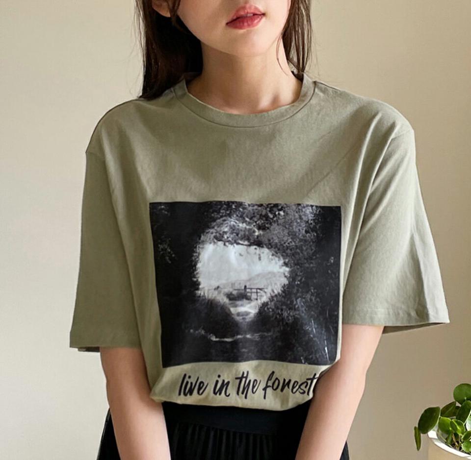 ラウンドフォトプリントTシャツ・全3色・b00492 レディース 【tops】韓国ファッション トップス Tシャツ 大人 半袖 ラウンドネック レタリング 英字 ロゴ フォトプリント ルーズ シンプル フェミニン カジュアル デイリー 夏 春 秋