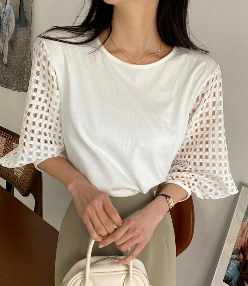 パンチングレーススリーブTシャツ・全2色・t66806 レディース 【tops】Tシャツ 七分丈 パンチング 柄 模様 透け感 単色 春 夏 パステル パフ袖 パフスリーブ ゆったり 楽ちん かわいい フェミニン ガーリー 二の腕カバー 韓国ファッション