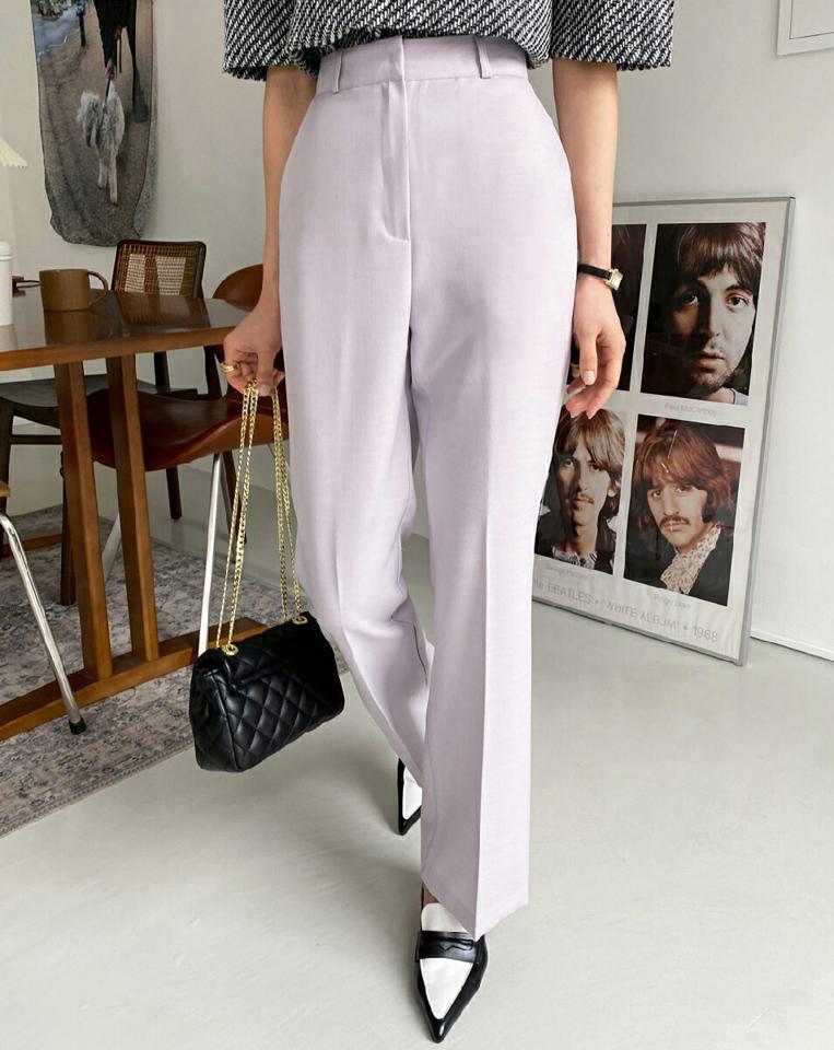 セミフレアスラックス・全3色・t66827 レディース 【pt】パンツ ロング 丈 単色 無地 シンプル スラックス フレア パステル オフィスカジュアル 春 夏 秋 冬 上品 フェミニン 大人っぽ ハイウエスト 脚長 ダーツ 韓国ファッション