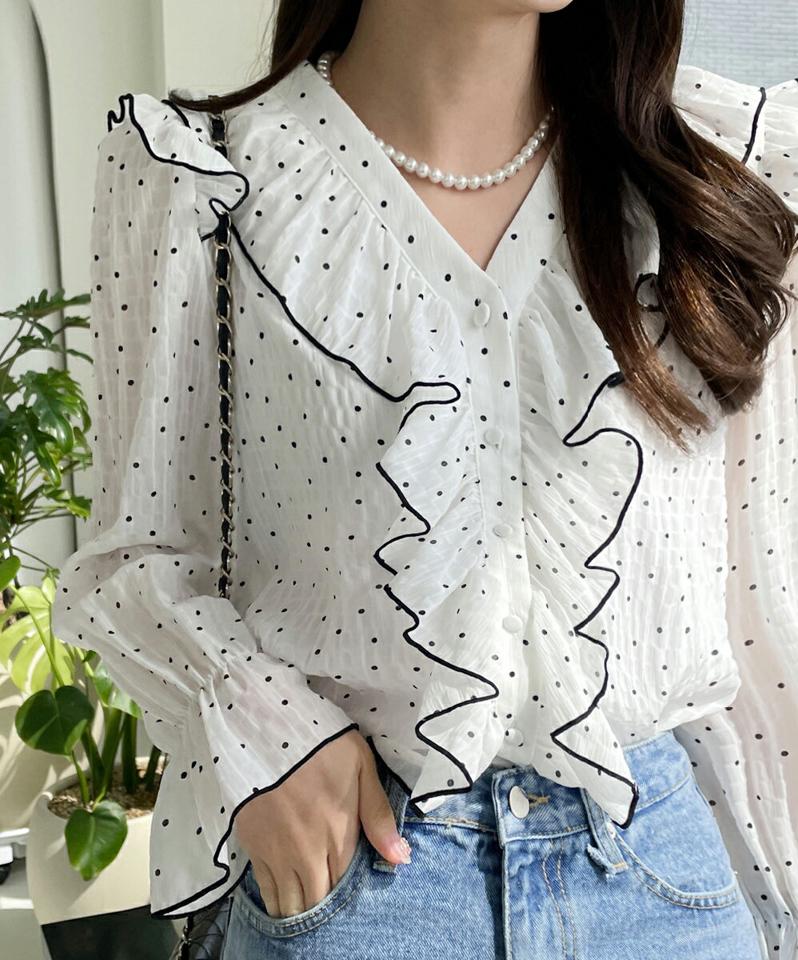 【15%OFF】Vネックドットラッフルブラウス・全2色・t00261 レディース 【tops】トップス ブラウス 長袖 フリル Vネック ドット 柄 ラッフル パステル 鎖骨 デコルテ 配色 ライン 春 秋 シアー 上品 ガーリー フェミニン キュート 韓国ファッション ハイホリHIHOLLI blセール