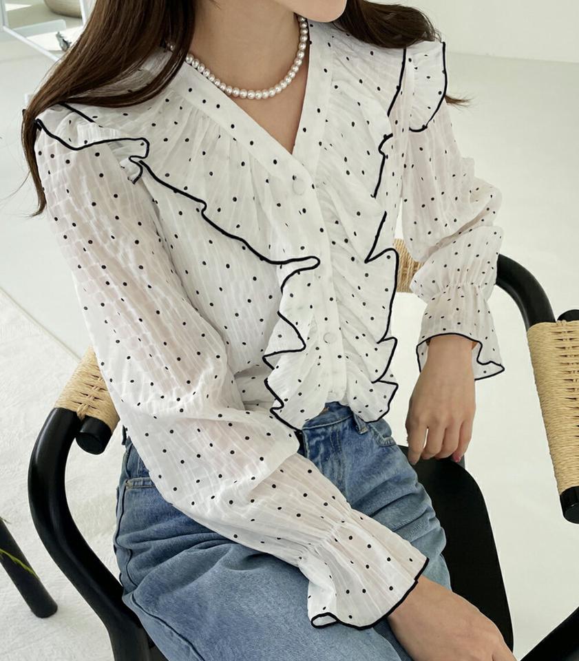 【15%OFF】Vネックドットラッフルブラウス・全2色・t00261 レディース 【tops】トップス ブラウス 長袖 フリル Vネック ドット 柄 ラッフル パステル 鎖骨 デコルテ 配色 ライン 春 秋 シアー 上品 ガーリー フェミニン キュート 韓国ファッション ハイホリHIHOLLI blセール
