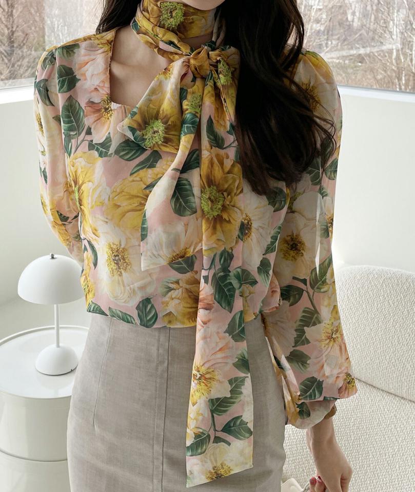 フローラルストラップブラウス・全2色・b00262 レディース 【tops】トップス ブラウス 長袖 花柄 総柄 ネックストラップ ロング ビンテージ風 透け感 春 夏 秋 スクエアネック 鎖骨 デコルテ見せ パフスリーブ フェミニン 韓国ファッション ハイホリHIHOLLI