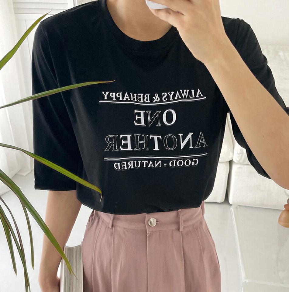 【20%OFF】レタリングラウンド半袖Tシャツ・全4色・t66859 レディース 【tops】韓国ファッション トップス Tシャツ 大人 半袖 ラウンドネック レタリング 英字 ロゴ シンプル フェミニン カジュアル デイリー 夏 春 秋 GWセール