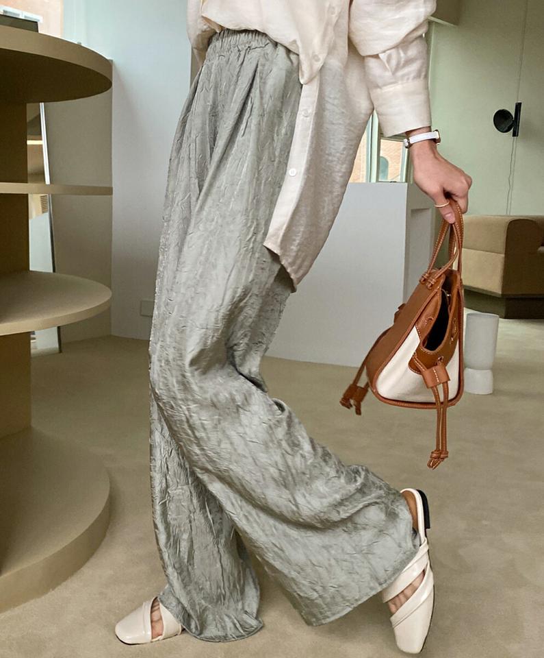 サテンリンクルワイドパンツ・全3色・t71821 レディース 【pt】パンツ ズボン ロングパンツ ストレート サテンパンツ リンクル カジュアル ウエストゴム きれいめ 体型カバー 大人 ワイド フロントタック 春 秋 韓国ファッション ハイホリHIHOLLI