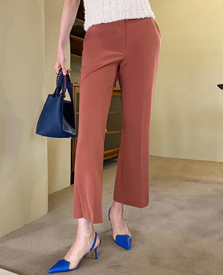 サイドスリットスラックス・全3色・b71818 レディース 【pt】スラックス パンツ ズボン ロングパンツ スリット 単色 無地 シンプル ベーシック 大人 オフィスカジュアル ストレート カラーパンツ 春 秋 韓国ファッション ハイホリHIHOLLI