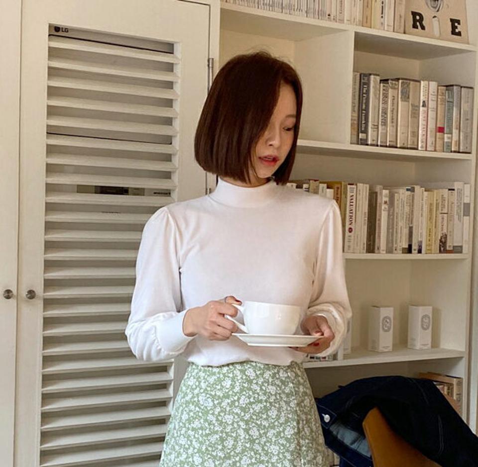 ハーフネックギャザーTシャツ・全7色・e00174 レディース 【tops】韓国ファッション トップス Tシャツ 大人 長袖 ハーフネック ギャザー パフスリーブ 無地 シンプル かわいい フェミニン カジュアル デイリー 春 秋