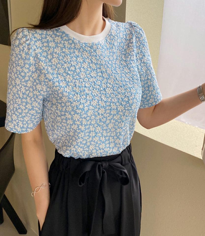 フローラルリンクルTシャツ・全2色・t71799 レディース 【tops】トップス Tシャツ 半袖 ハーフスリーブ リンクル 花柄 フェミニン 大人 配色 ラウンドネック パフ袖 パフスリーブ 春 夏 韓国ファッション ハイホリHIHOLLI
