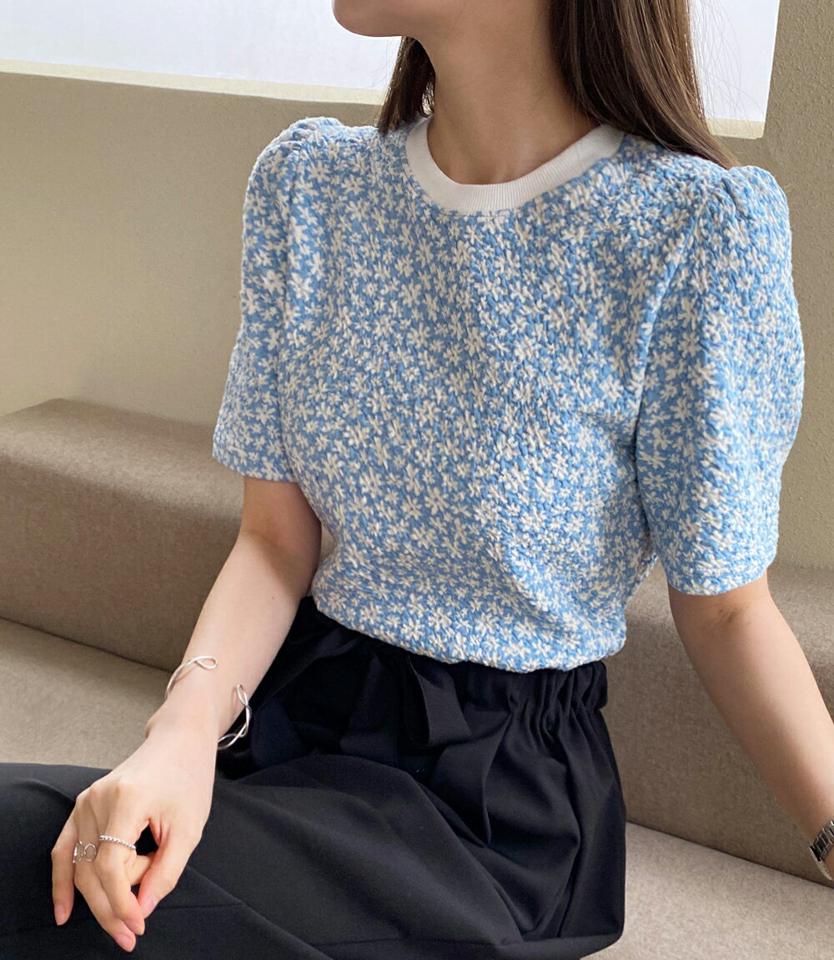 フローラルリンクルTシャツ・全2色・t71799 レディース 【tops】トップス Tシャツ 半袖 ハーフスリーブ リンクル 花柄 フェミニン 大人 配色 ラウンドネック パフ袖 パフスリーブ 春 夏 韓国ファッション ハイホリHIHOLLI