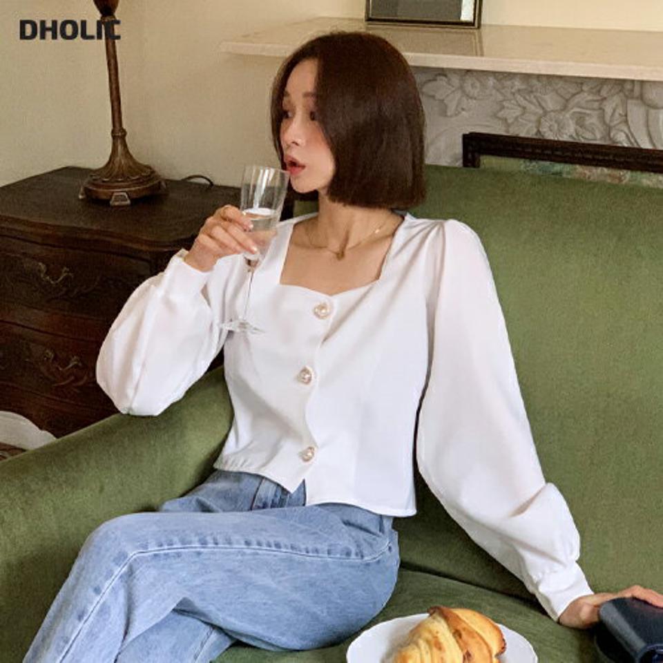 スクエアパール調ボタンブラウス・全4色・t00503 レディース 【bl】韓国ファッション トップス ブラウス 長袖 スクエアネック パール調ボタン アンティーク クロップド丈 パフスリーブ シンプル かわいい カジュアル フェミニン 春 秋