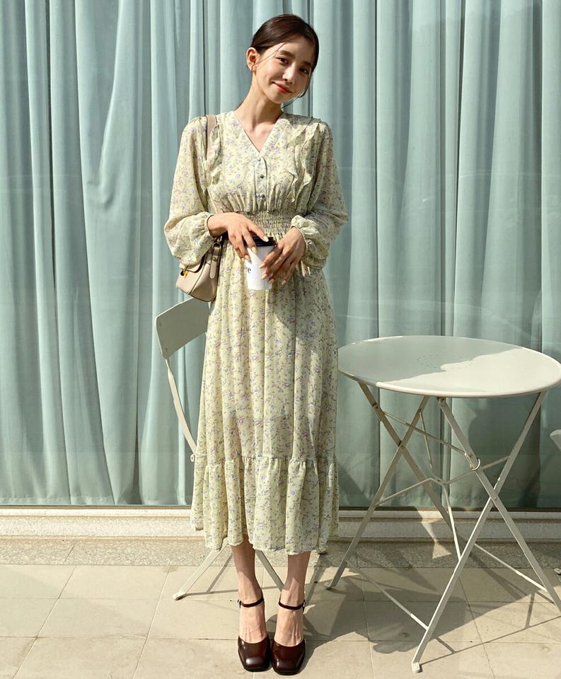 【マラソン特価】フリルフローラルワンピース・全4色・t66427 レディース 【ops】ワンピース ロング 丈 長袖 花柄 模様 総柄 パステル 春 秋 上品 揺れ感 フェミニン ガーリー Vネック 鎖骨 デコルテ見せ ウエストマーク シフォン フレア 韓国ファッション セール