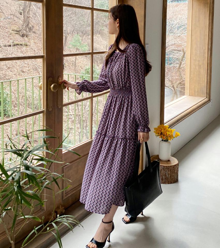 エスニックパターンリボンワンピース・全2色・b00306 レディース 【ops】ワンピース ロング 丈 長袖 模様 柄 エスニック 春 夏 秋 リボン 揺れ感 シャーリング ウエストマーク 体型カバー フリル ガーリー フェミニン 韓国ファッション ハイホリHIHOLLI
