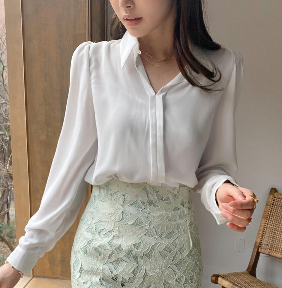 【スーパーセール特価】スリットネックカラーブラウス・全3色・b00298 レディース 【bl】ブラウス トップス 長袖 単色 無地 シンプル オフィスカジュアル パステル 春 秋 スリット 襟 鎖骨 デコルテ見せ フェミニン 上品 大人っぽ 韓国ファッション ハイホリHIHOLLI