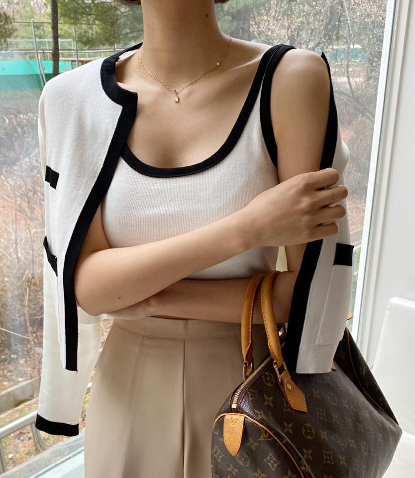 配色ラインカーディガン&ノースリーブSET・全2色・b66851 レディース 【tops】 韓国ファッション アンサンブル カーディガン ラウンドネック 配色ライン 長袖 無地 ベーシック トップス ノースリーブ クロップド丈 スリム 大人 バイカラー ワンホン 春 秋