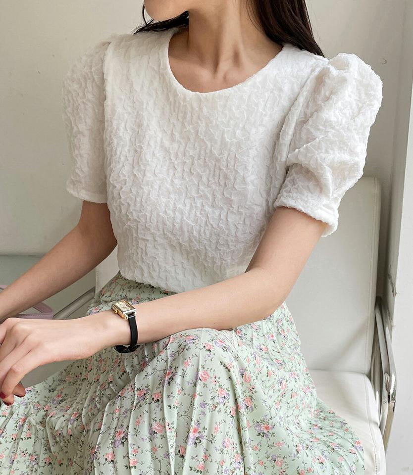 リンクルテクスチャーパフブラウス・全4色・t66863 レディース 【tops】 韓国ファッション トップス ブラウス ラウンドネック 半袖 パフスリーブ ハーフスリーブ スリム ナチュラルライン ロマンティック 大人 カジュアル 春 秋