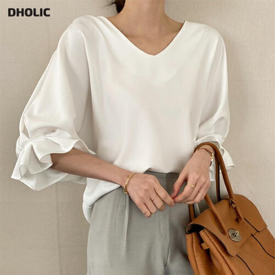 Vネックタックスリーブブラウス・全3色・e71988 レディース 【bl】トップス ブラウス 七分袖 7分袖 七分丈 7分丈 単色 無地 シンプル フェミニン 袖コン 大人 きれいめ 春 秋 韓国ファッション ハイホリHIHOLLI