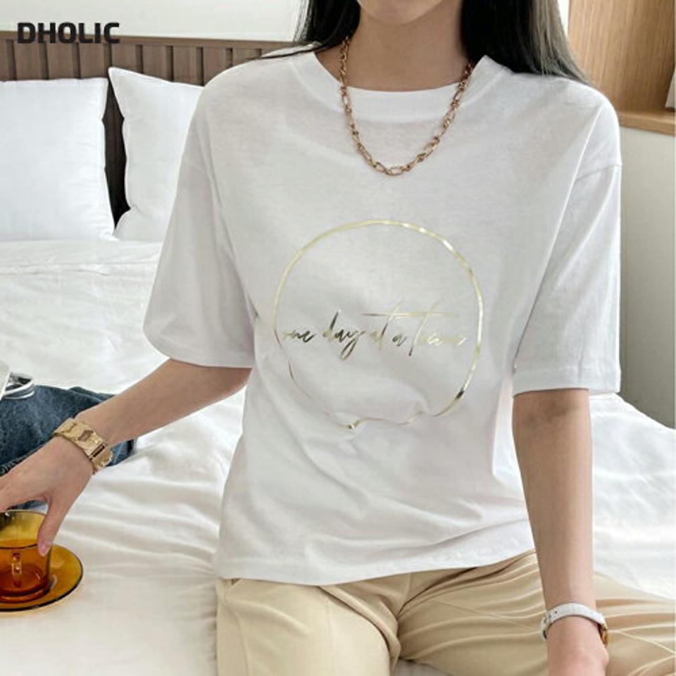 メタリックレタリングTシャツ・全3色・t72043 レディース 【tops】トップス 半袖 Tシャツ ハーフスリーブ ロゴ ロゴT カジュアル ラウンドネック シンプル 春 夏 韓国ファッション ハイホリHIHOLLI