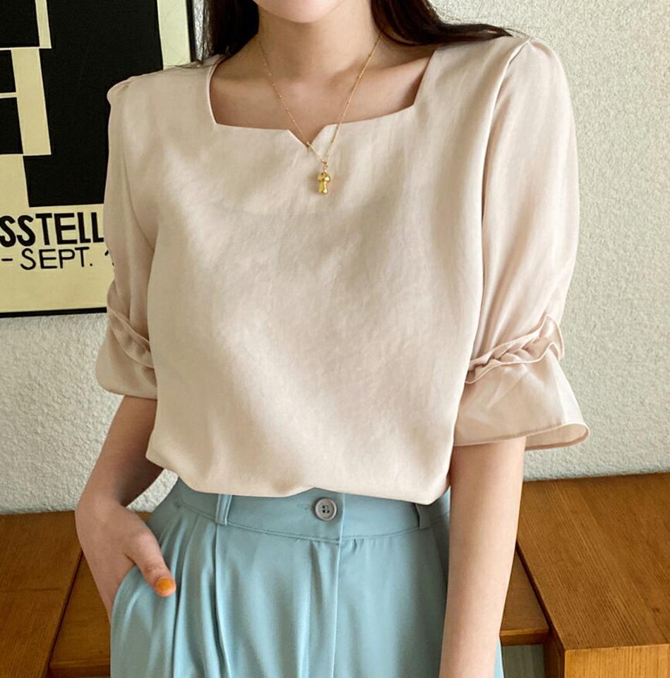 フリルスクエアブラウス・全4色・66444 レディース 【bl】韓国ファッション トップス ブラウス 半袖 スクエアネック フリル かわいい 可愛い 無地 シンプル デコルテ美人 カジュアル フェミニン デイリー 夏 春 秋
