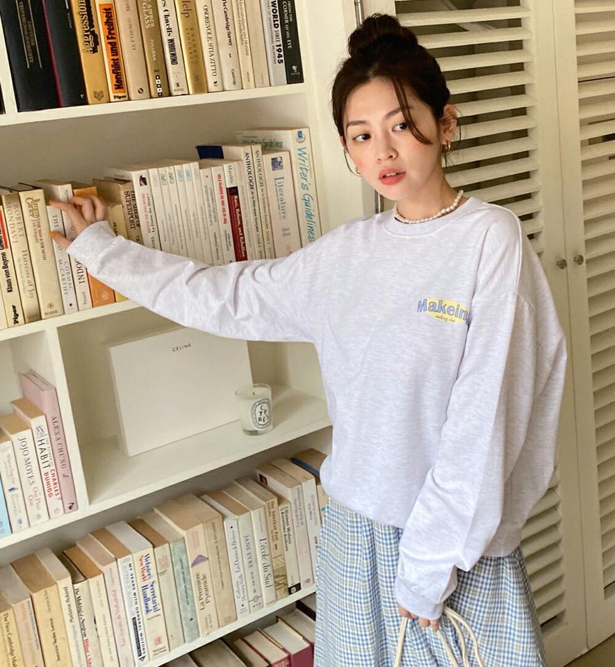 バックプリントオーバーフィットスウェット・全3色・b66451 レディース 【tops】韓国ファッション トップス スウェット 大人 長袖 ラウンドネック プリント レタリング ロゴ 可愛い かわいい シンプル ルーズ カジュアル 春 秋