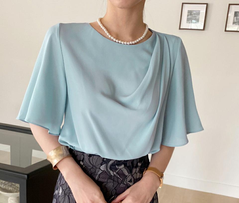 ドレープフレアスリーブブラウス・全3色・t71840 レディース 【bl】トップス ブラウス 半袖 ラウンドネック ドレープ フレアスリーブ ラウンドヘム 無地 シンプル カジュアル フェミニン 二の腕カバー 夏 春 秋 韓国ファッション ハイホリHIHOLLI