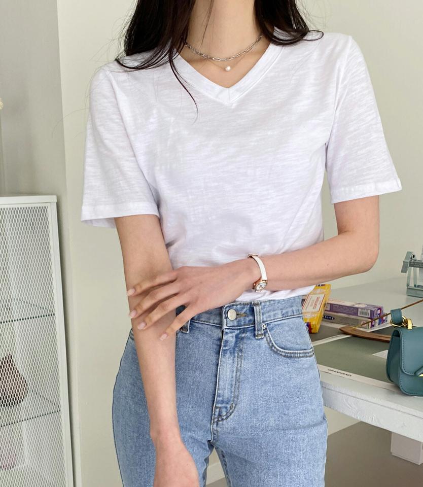 Vネック半袖Tシャツ・全6色・b00547 レディース 【tops】韓国ファッション トップス Tシャツ 大人 半袖 Vネック かわいい 可愛い 無地 ベーシック シンプル フェミニン カジュアル デイリー 夏 春 秋