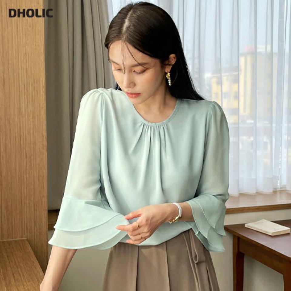 フレアスリーブラウンドブラウス・全4色・71990 レディース 【bl】トップス ブラウス 七分袖 7分袖 フレアスリーブ 袖コン 単色 無地 シンプル 上品 オフィスカジュアル きれいめ 大人 パステル 水色 春 秋 韓国ファッション ハイホリHIHOLLI