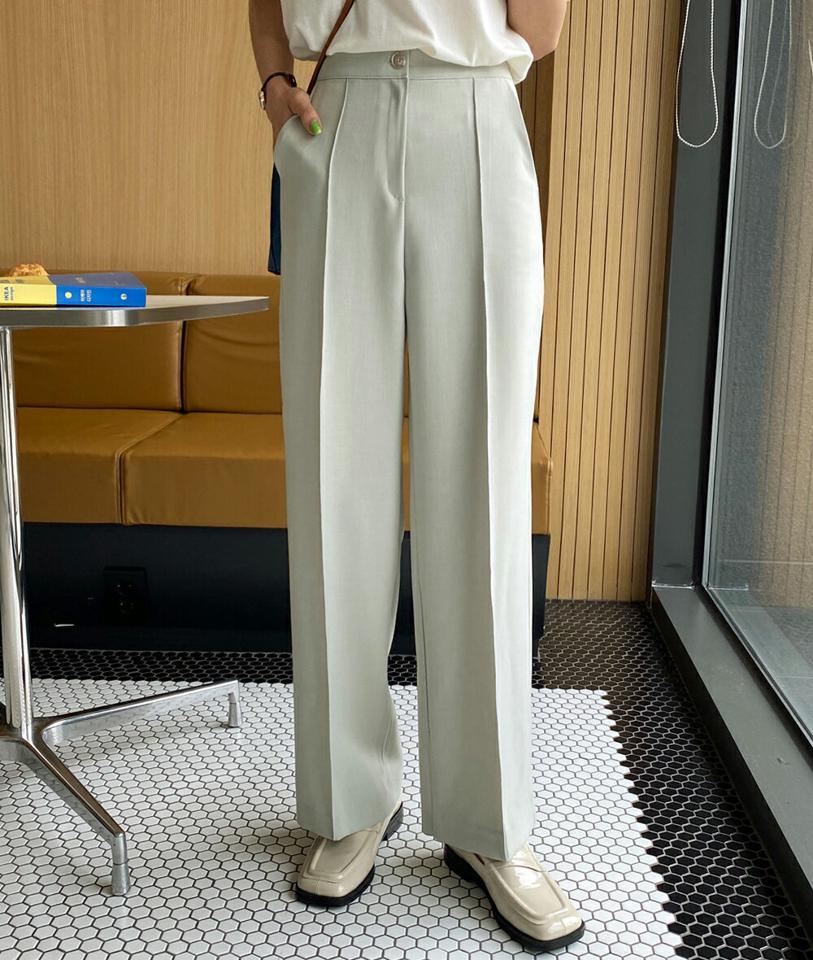 ストレートスラックス・全3色・t66904 レディース 【pt】韓国ファッション ボトムス ロング ロングパンツ スラックスパンツ スラックス ストレート ダーツ ワイド ハイウエスト 無地 シンプル フェミニン 春 秋